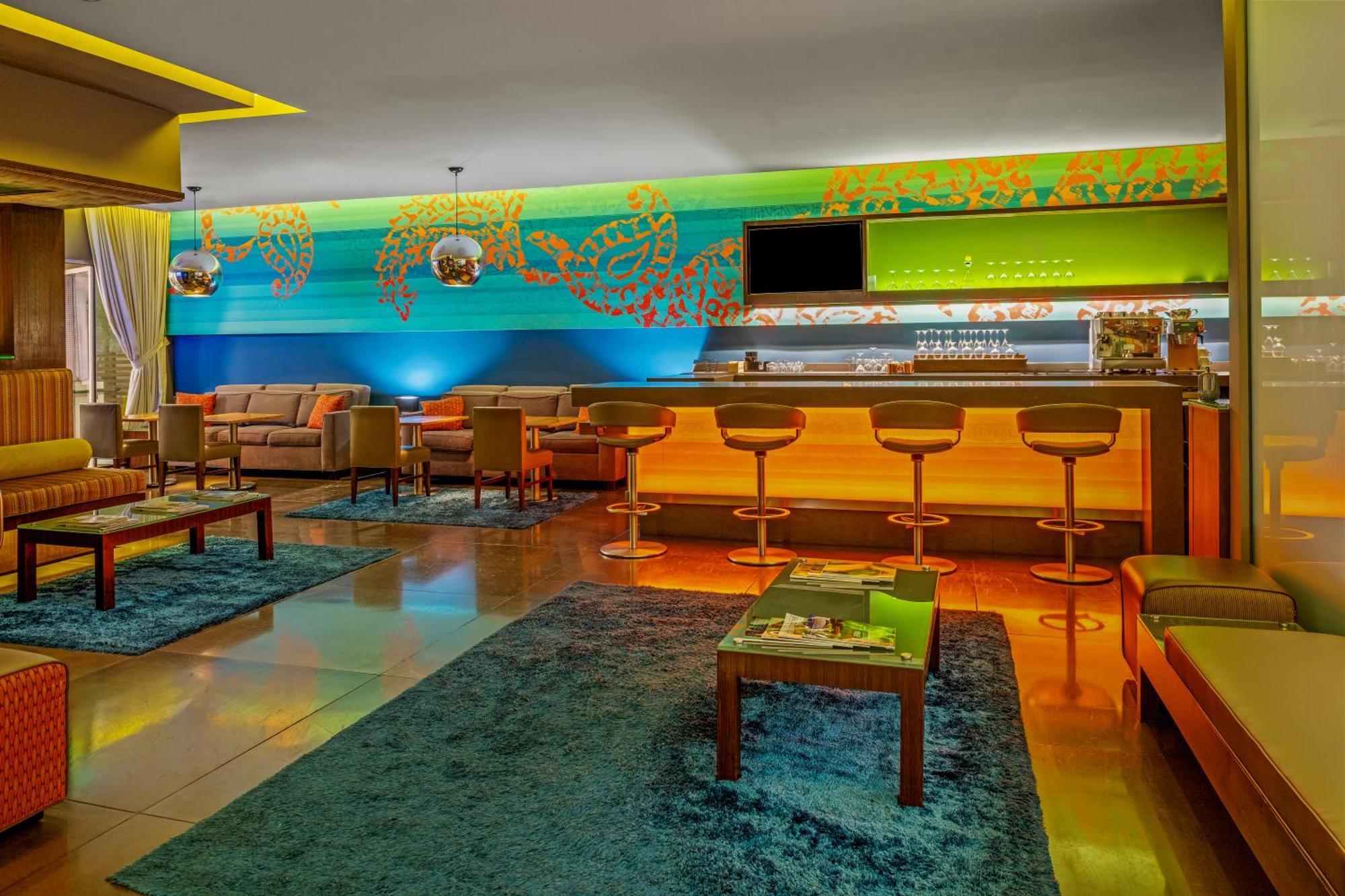 Sirtaj - Beverly Hills Los Angeles Extérieur photo